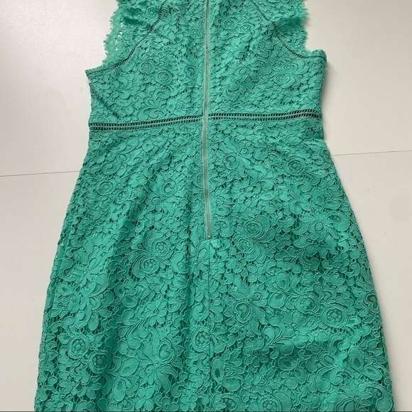 Bardot NWOT lace sheath cocktail dress Medium - Picture 9 of 10